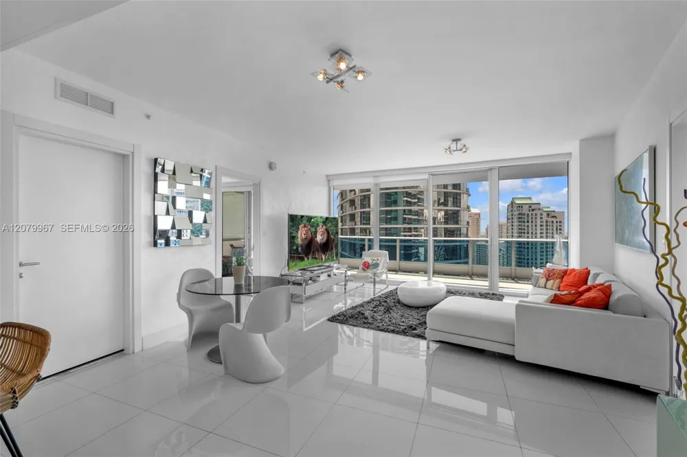 200 Biscayne Boulevard Way #3703 Miami, FL 33131