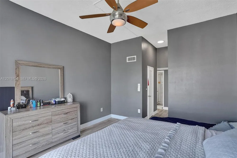 1351 NE Miami Gardens Drive #1703E Miami, FL 33179