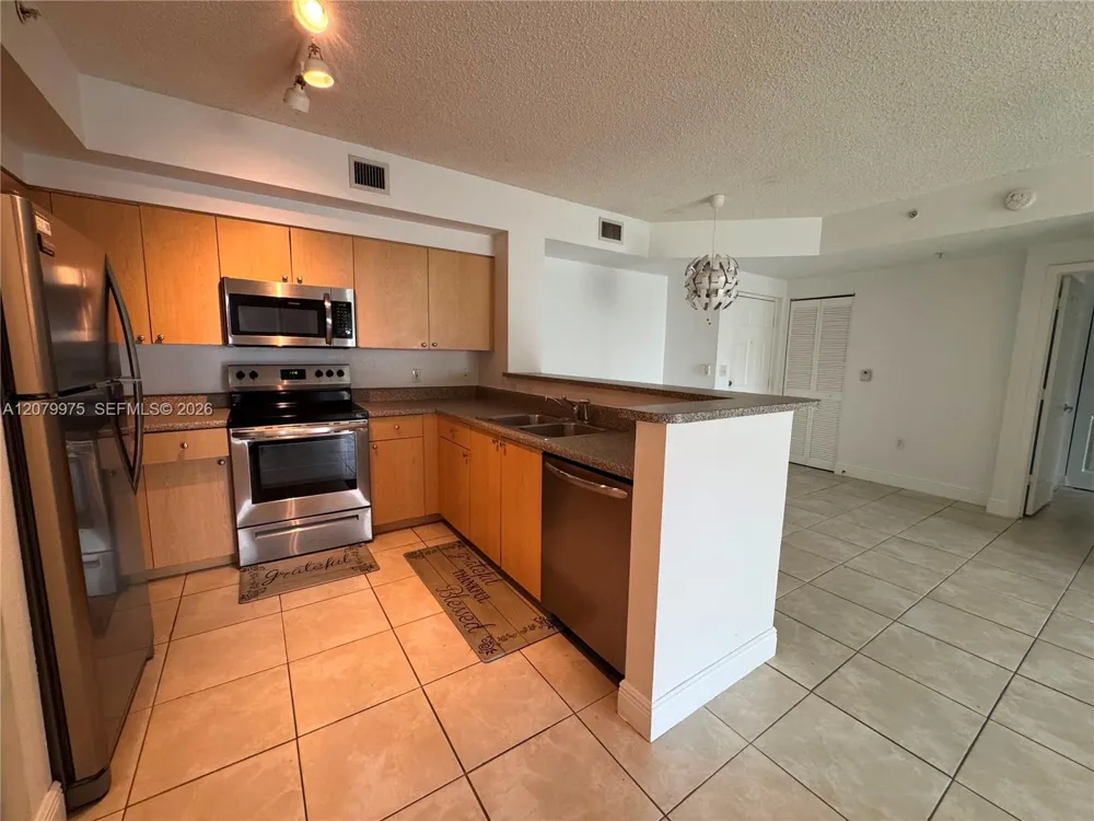 7920 Nob Hill Rd #103 Tamarac, FL 33321
