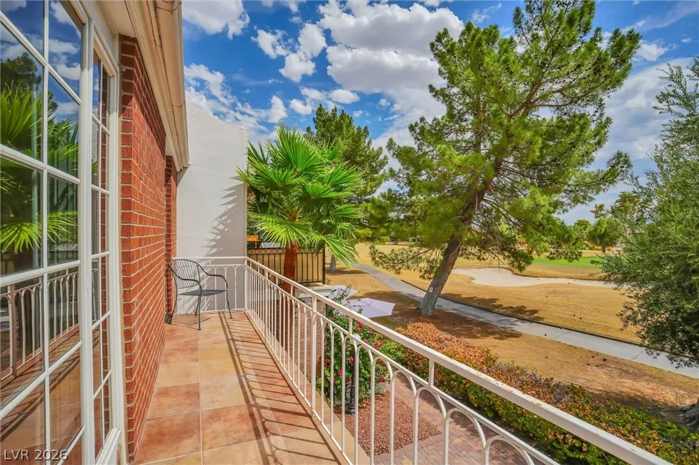 548 Tam O Shanter Las Vegas, NV 89109