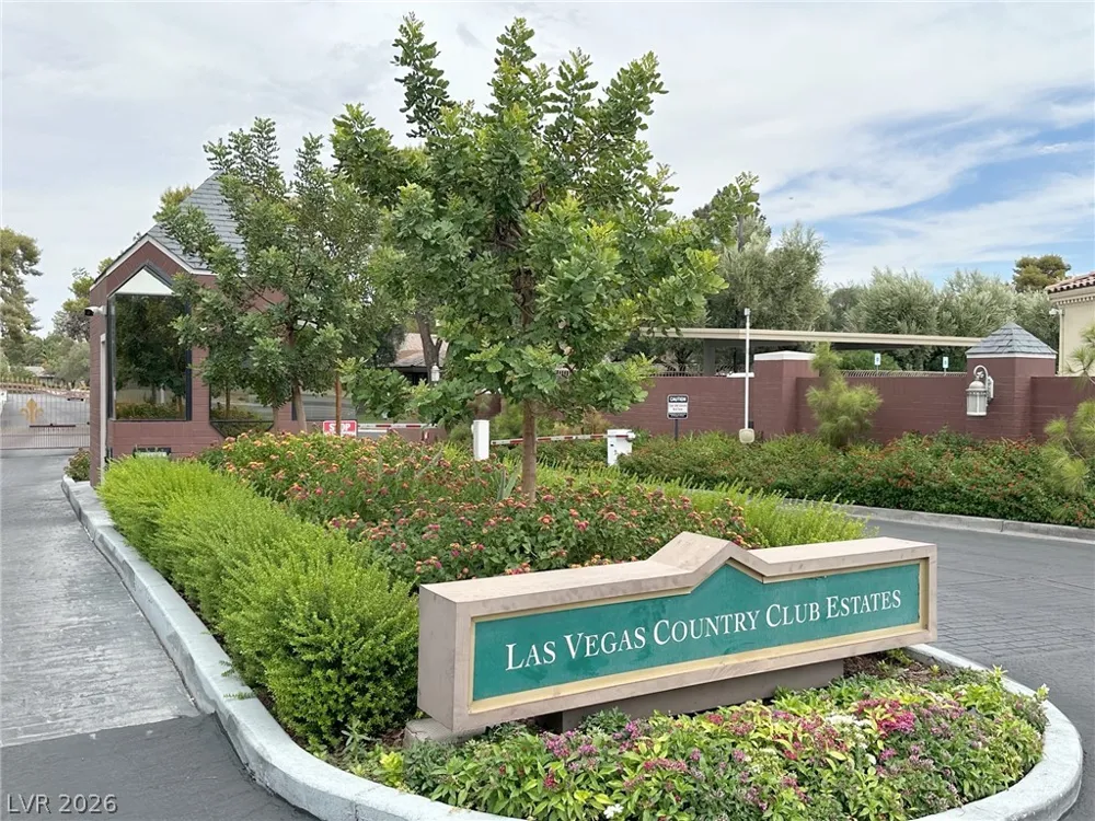 548 Tam O Shanter Las Vegas, NV 89109