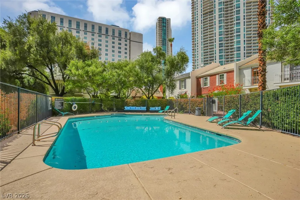 548 Tam O Shanter Las Vegas, NV 89109
