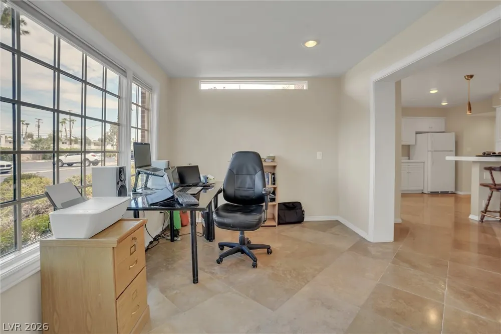 548 Tam O Shanter Las Vegas, NV 89109