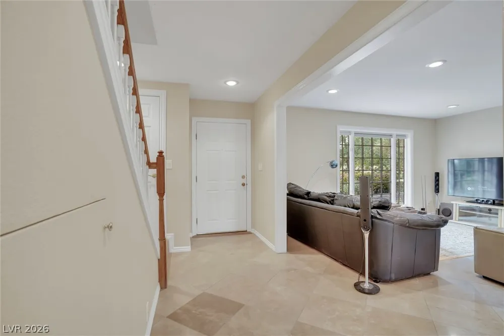 548 Tam O Shanter Las Vegas, NV 89109