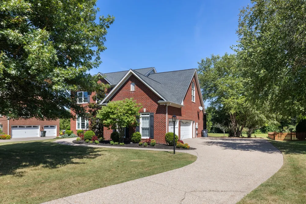 2521 Shays Ln Brentwood, TN 37027