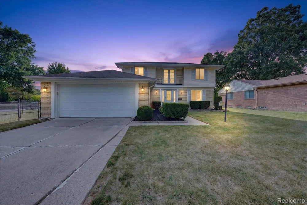 6409 Runnymeade Drive Canton Charter Township, MI 48187