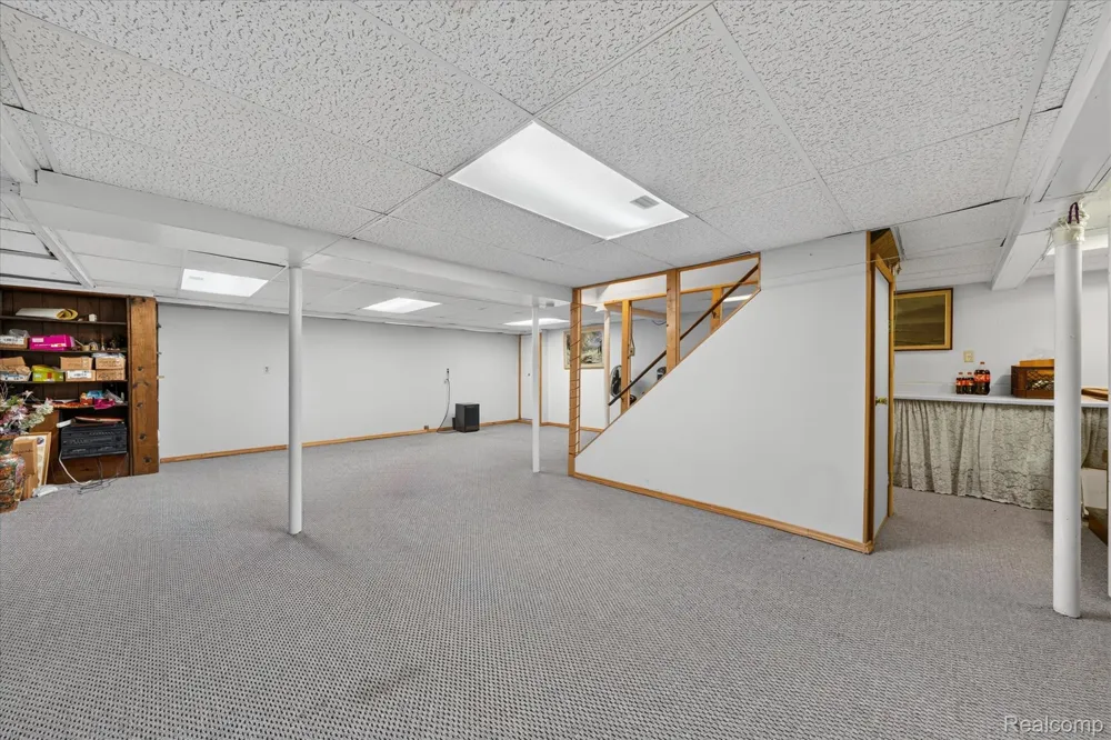 6409 Runnymeade Drive Canton Charter Township, MI 48187