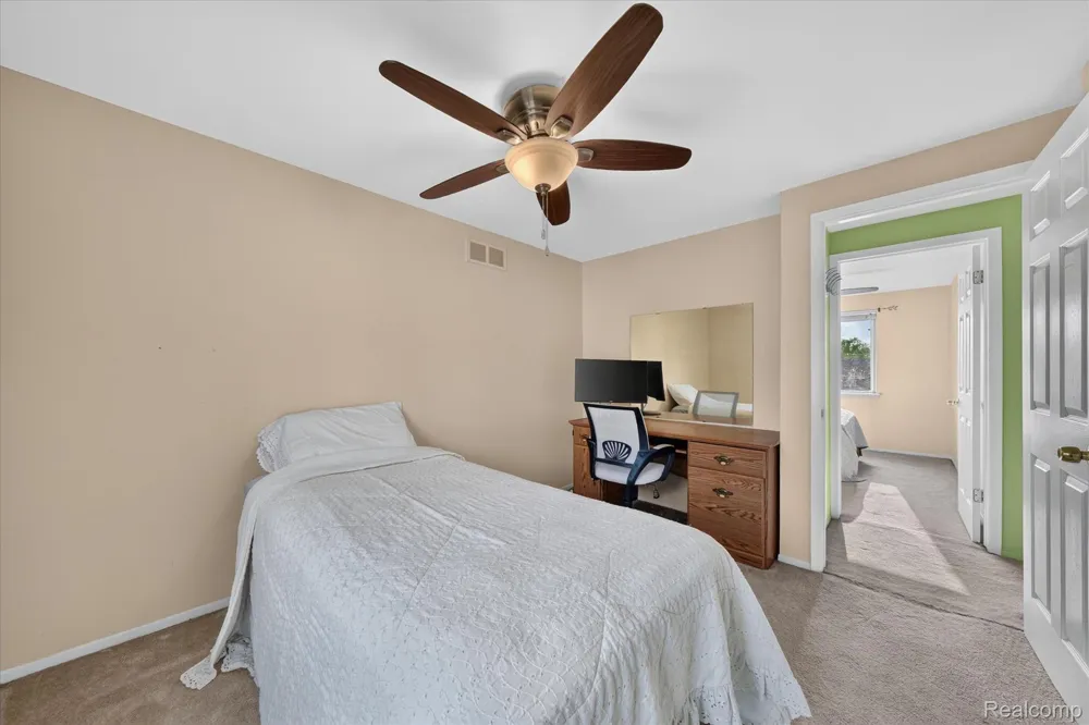 6409 Runnymeade Drive Canton Charter Township, MI 48187