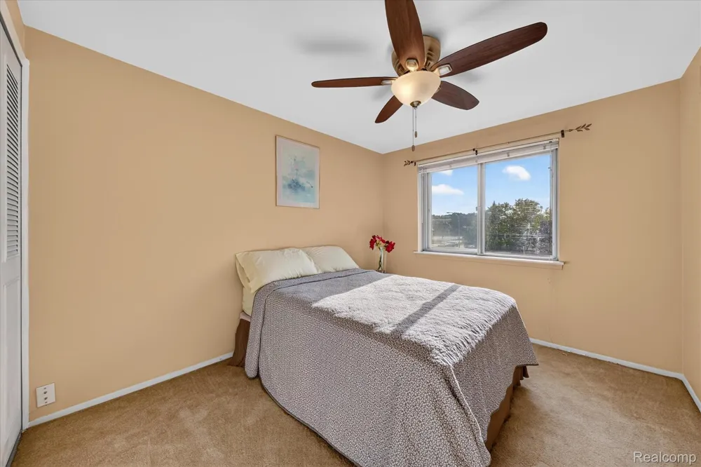 6409 Runnymeade Drive Canton Charter Township, MI 48187