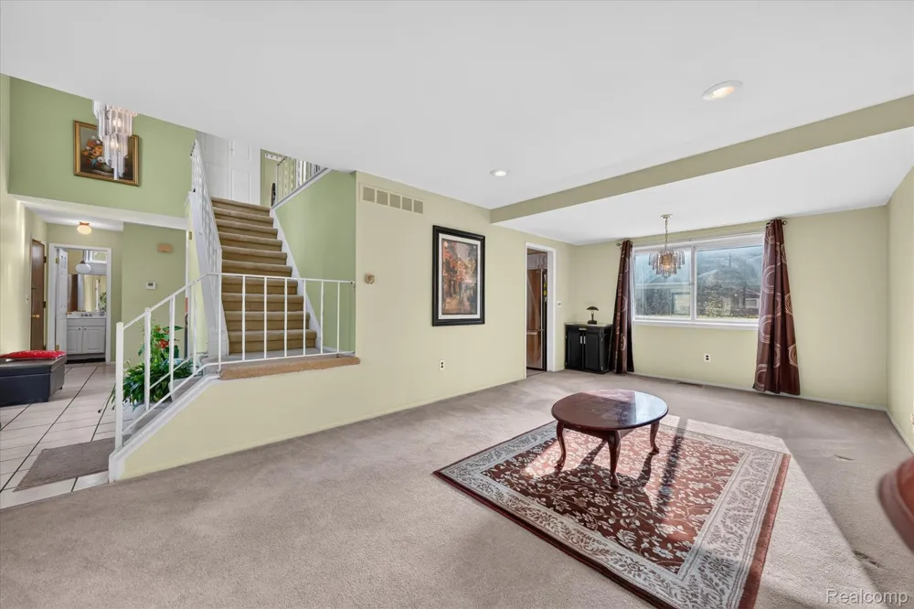6409 Runnymeade Drive Canton Charter Township, MI 48187