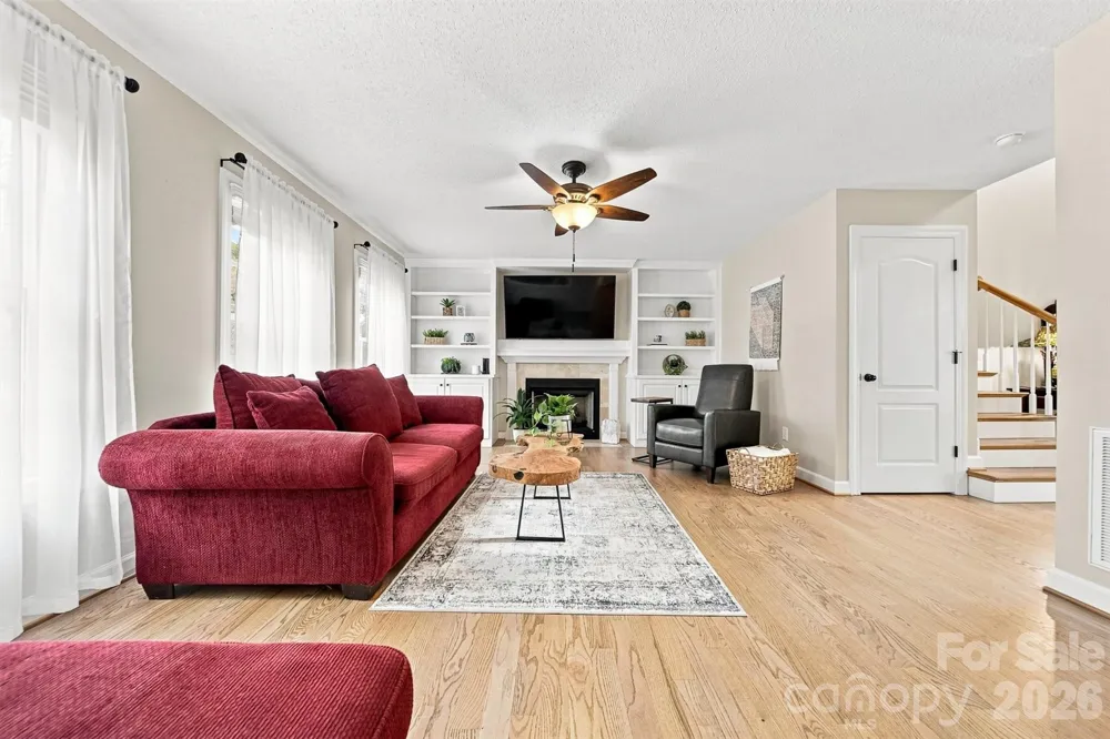 6011 Dockside Drive Hickory, NC 28601