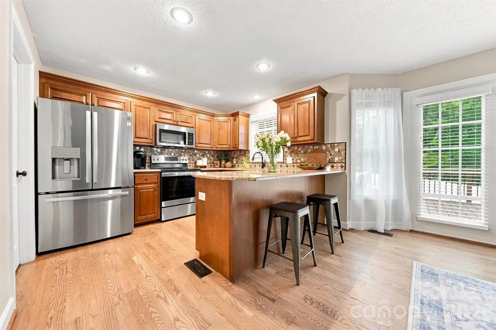 6011 Dockside Drive Hickory, NC 28601