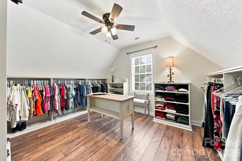 6011 Dockside Drive Hickory, NC 28601