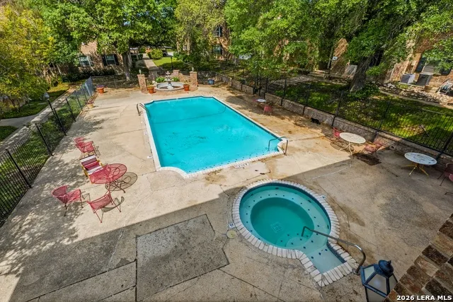 1819 Babcock #411 San Antonio, TX 78229