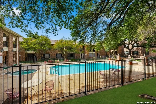 1819 Babcock #411 San Antonio, TX 78229