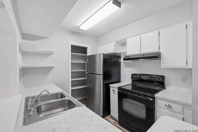 1819 Babcock #411 San Antonio, TX 78229