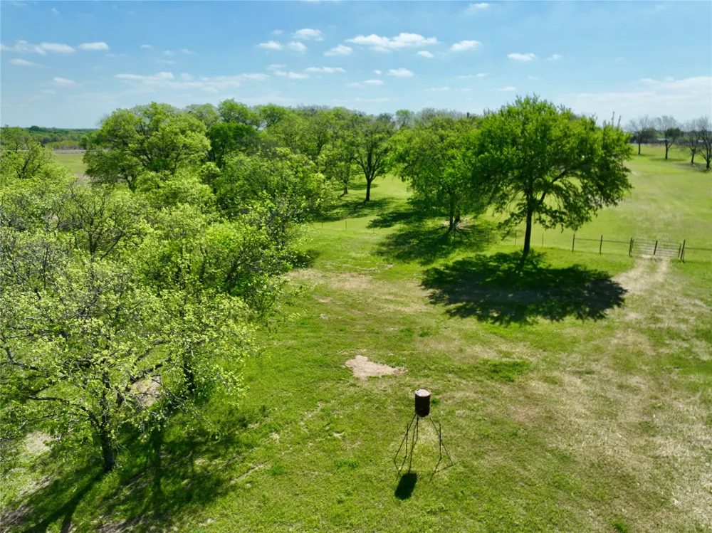 6239 Fm 879 Ennis, TX 75119