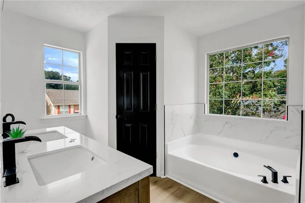 1972 Banks Way Atlanta, GA 30349