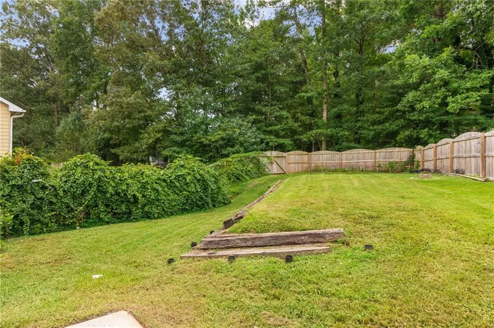 1972 Banks Way Atlanta, GA 30349