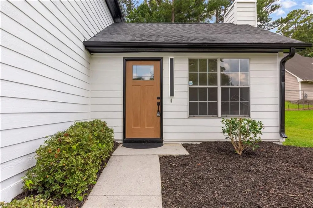 1972 Banks Way Atlanta, GA 30349