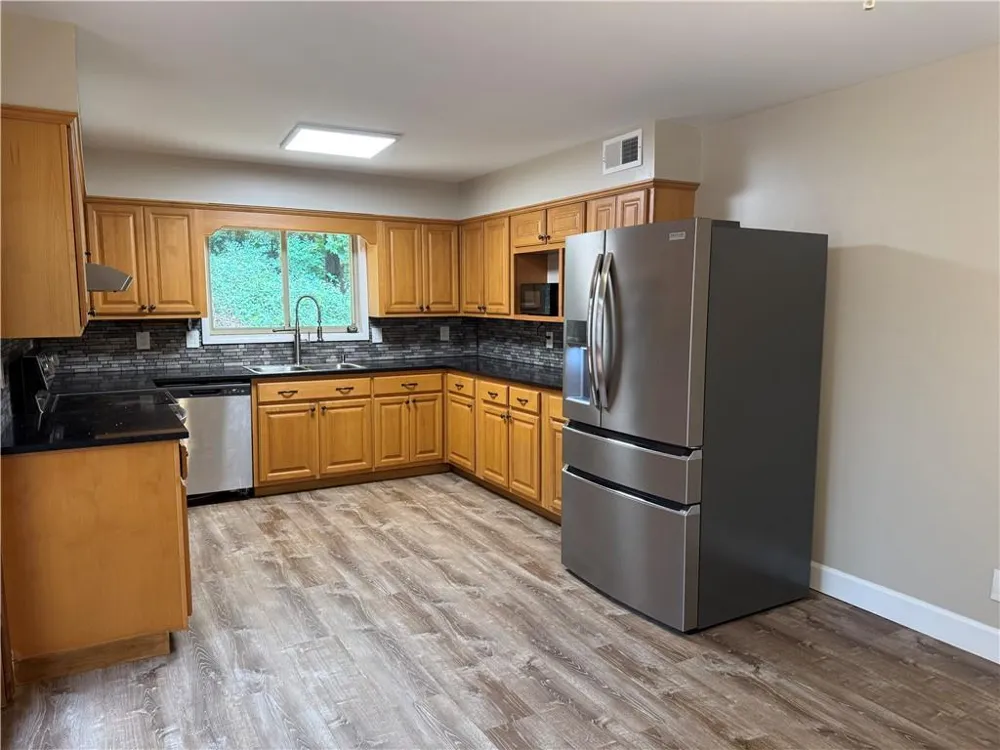 145 Starboard Point Roswell, GA 30076