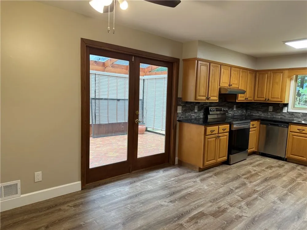 145 Starboard Point Roswell, GA 30076