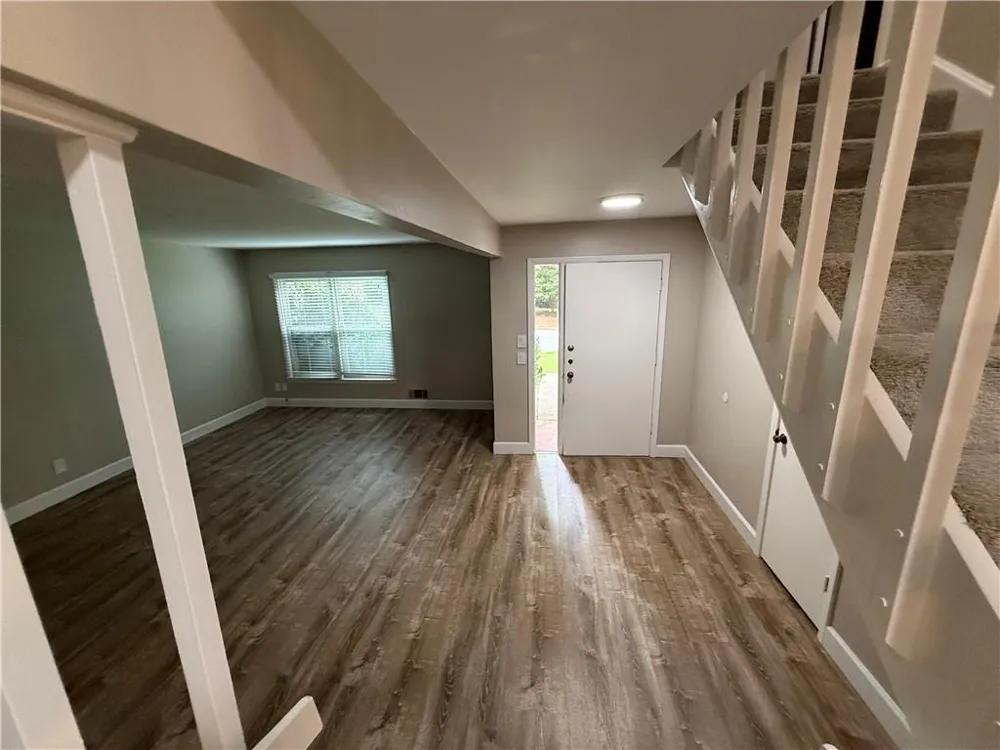 145 Starboard Point Roswell, GA 30076