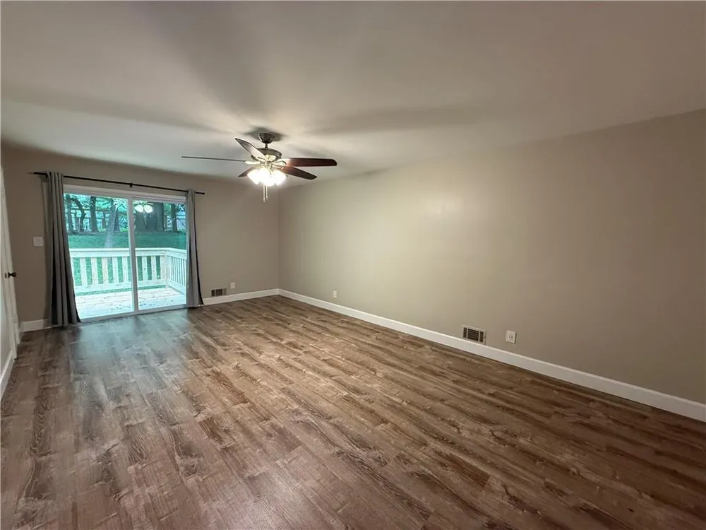 145 Starboard Point Roswell, GA 30076