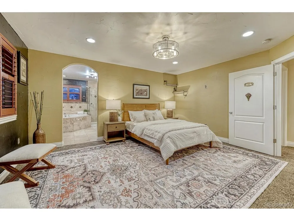 1023 S Locust Street Denver, CO 80224