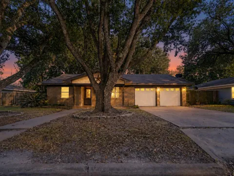 2728 Encino