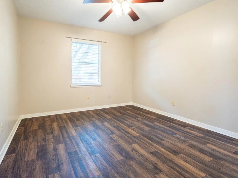 2728 Encino Bay City, TX 77414