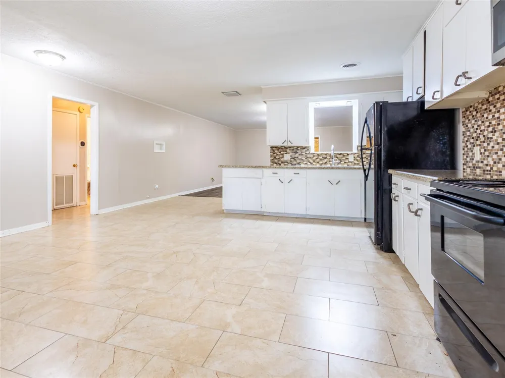 2728 Encino Bay City, TX 77414