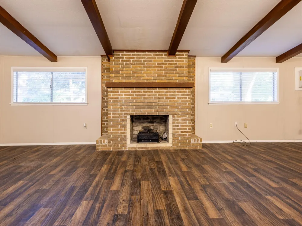 2728 Encino Bay City, TX 77414