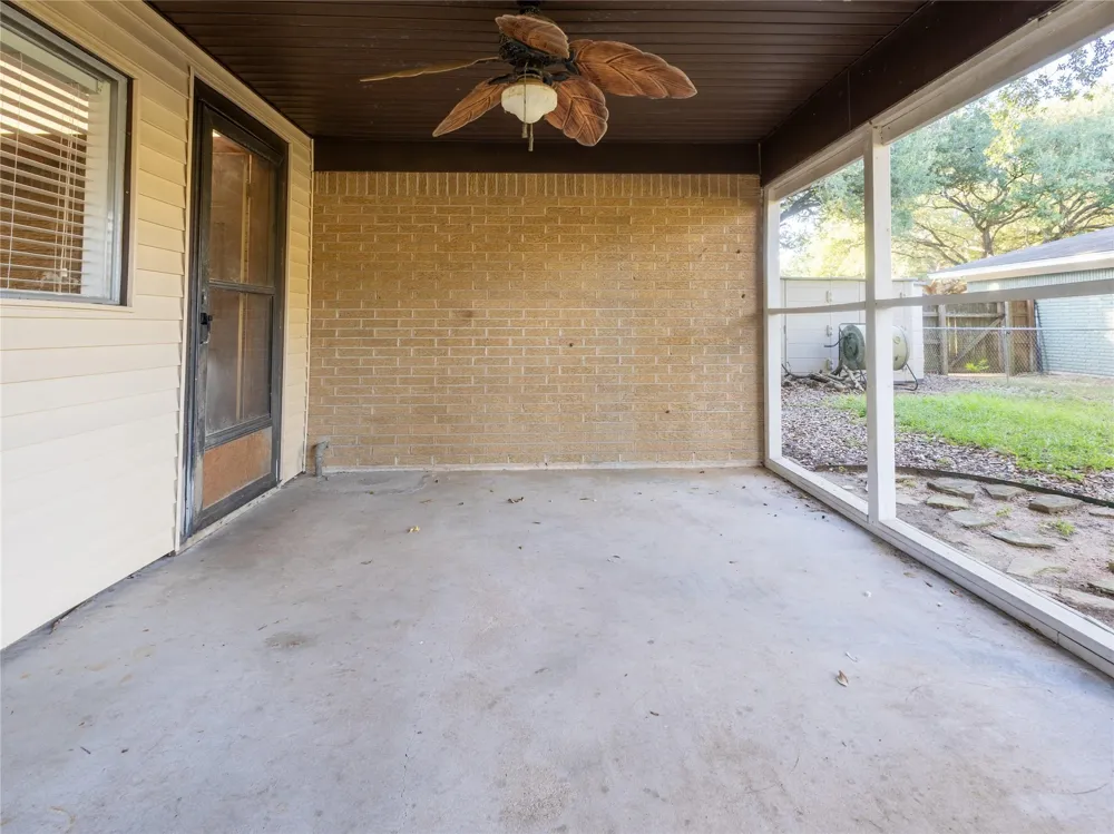 2728 Encino Bay City, TX 77414