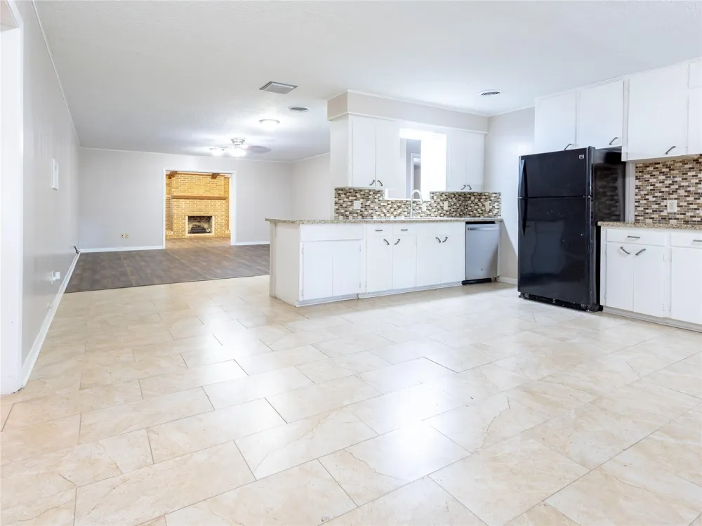 2728 Encino Bay City, TX 77414