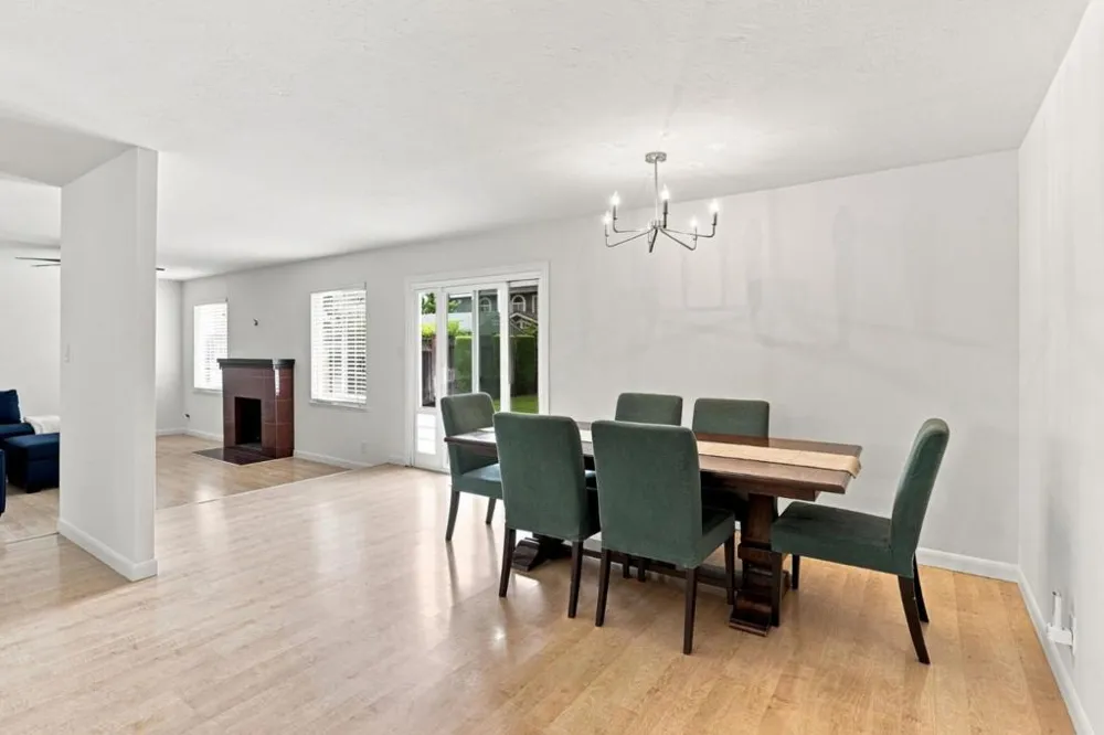 2721 Dumbarton Avenue San Jose, CA 95124