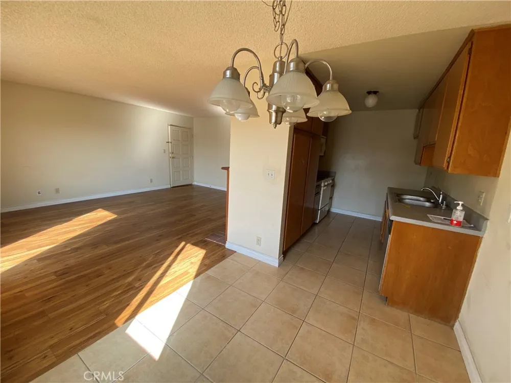 3127 Bagley Avenue #102 Los Angeles, CA 90034