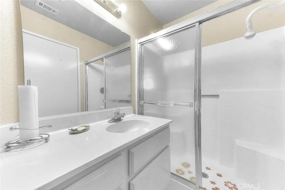 2980 La Habra Hemet, CA 92545