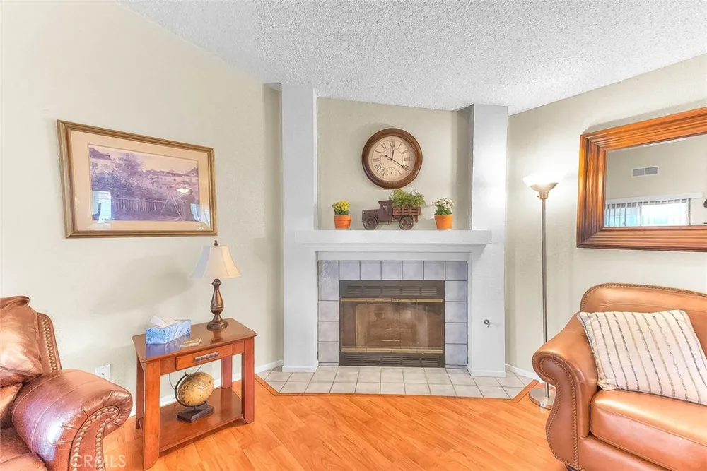 2980 La Habra Hemet, CA 92545