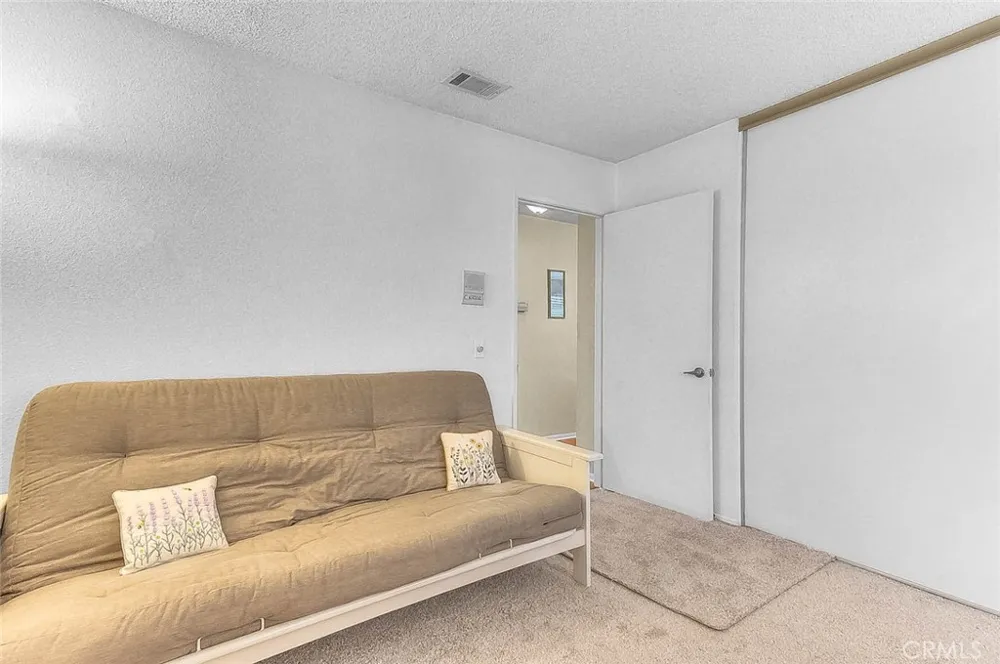 2980 La Habra Hemet, CA 92545