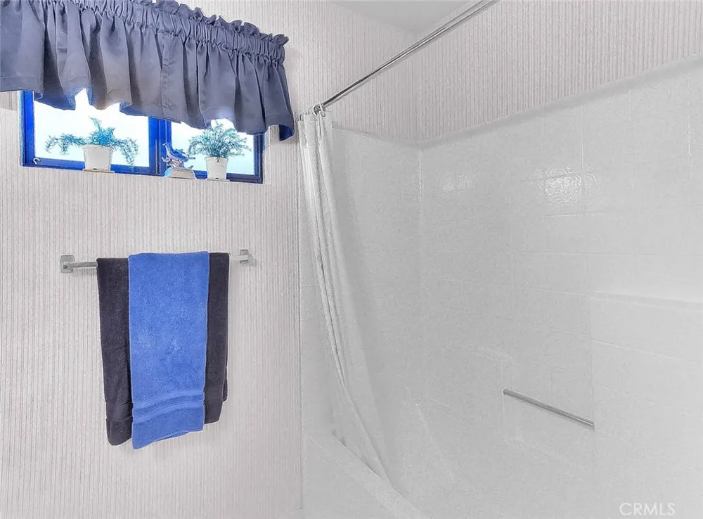 2980 La Habra Hemet, CA 92545