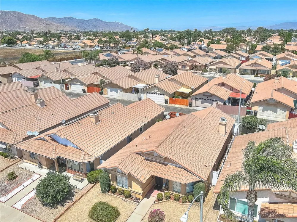 2980 La Habra Hemet, CA 92545