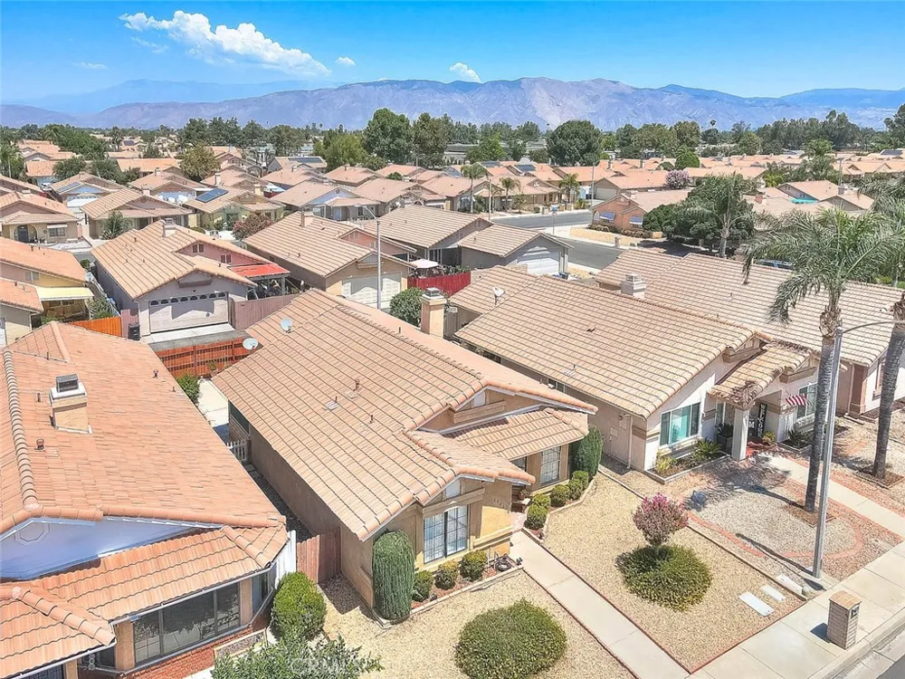 2980 La Habra Hemet, CA 92545