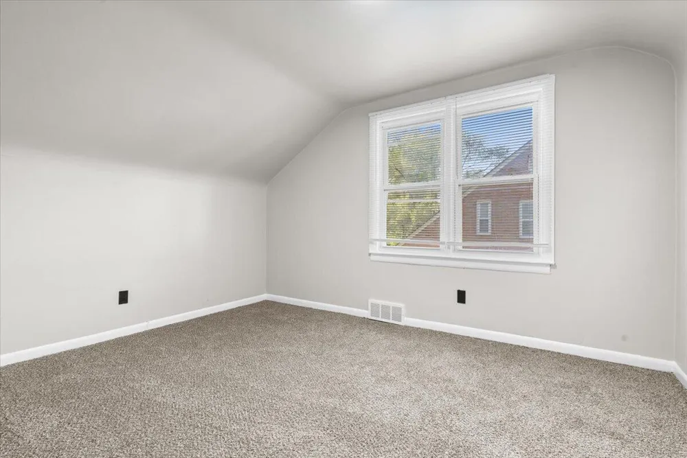 16682 Tracey Street Detroit, MI 48235
