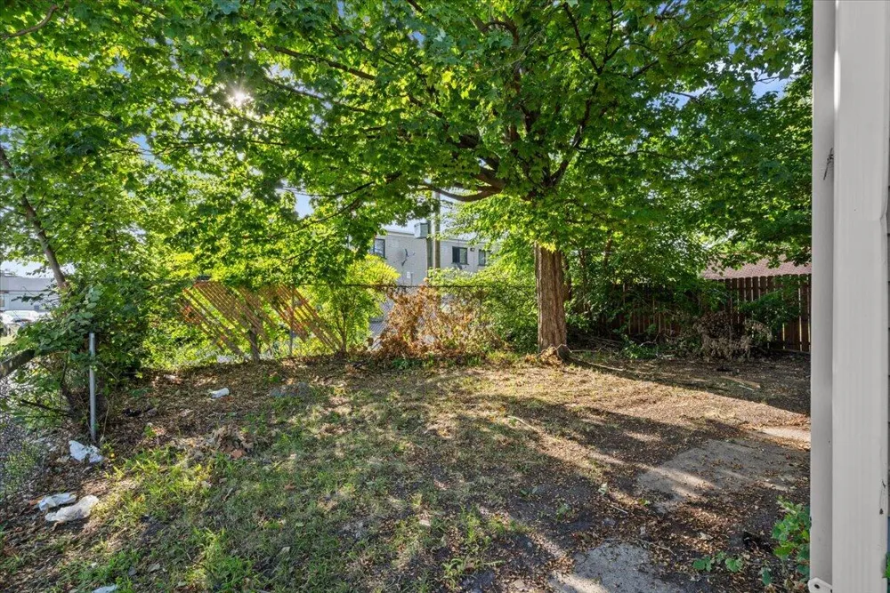 16682 Tracey Street Detroit, MI 48235