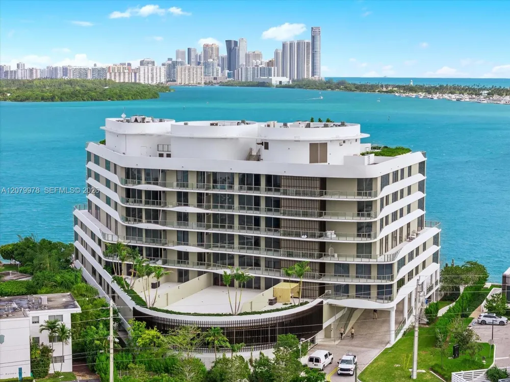 1135 103 St #403 Bay Harbor Islands, FL 33154