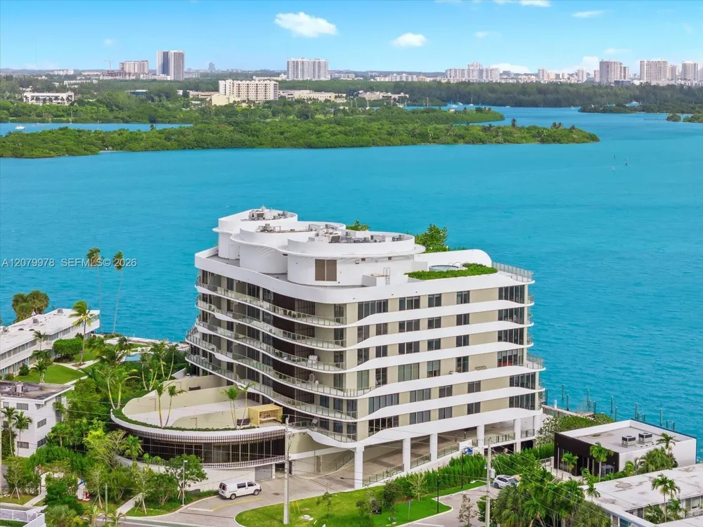 1135 103 St #403 Bay Harbor Islands, FL 33154