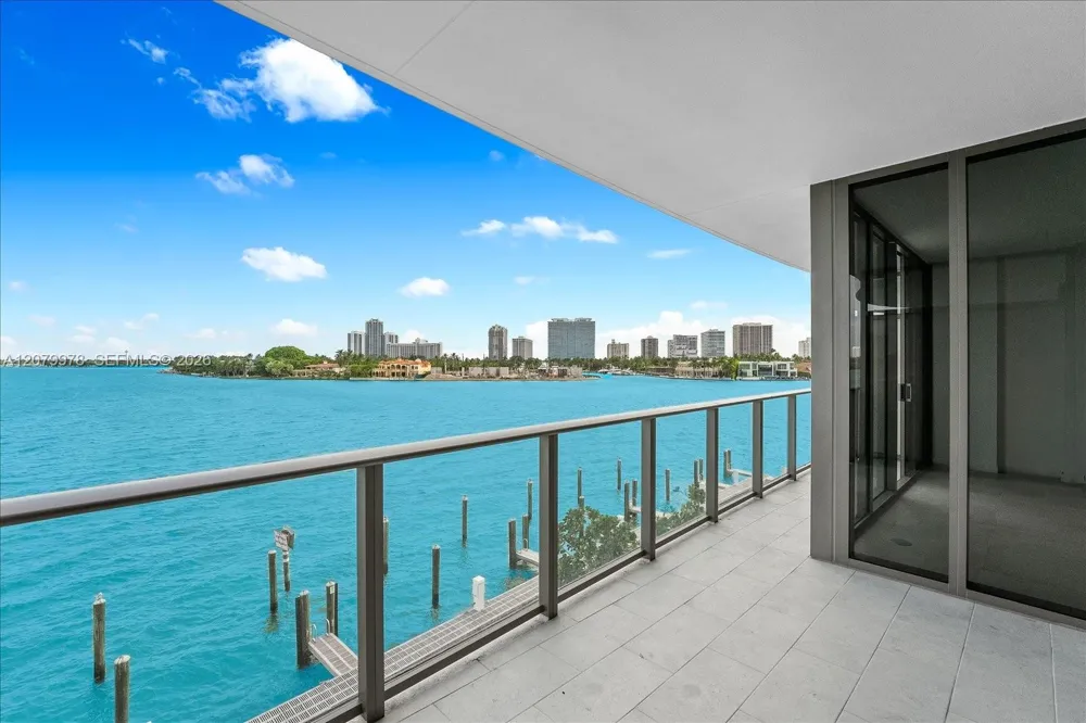1135 103 St #403 Bay Harbor Islands, FL 33154