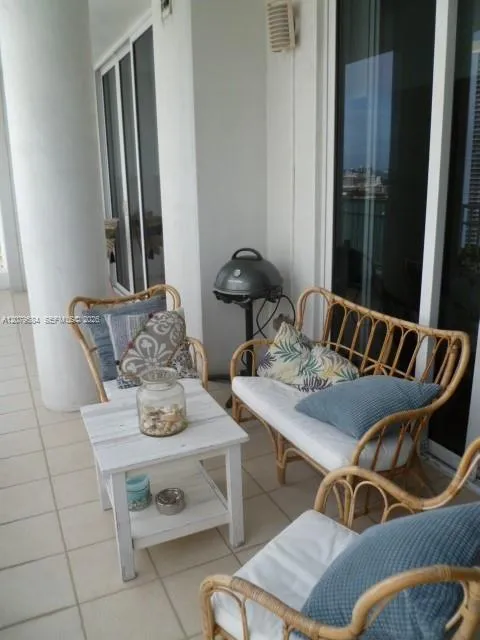 801 Brickell Key Blvd #2110 Miami, FL 33131