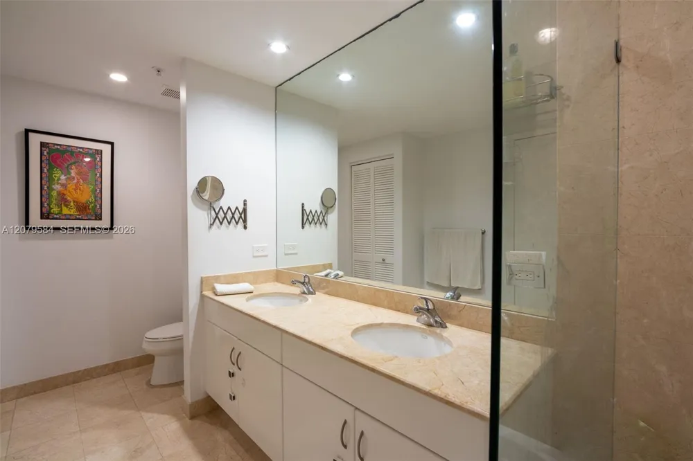 801 Brickell Key Blvd #2110 Miami, FL 33131
